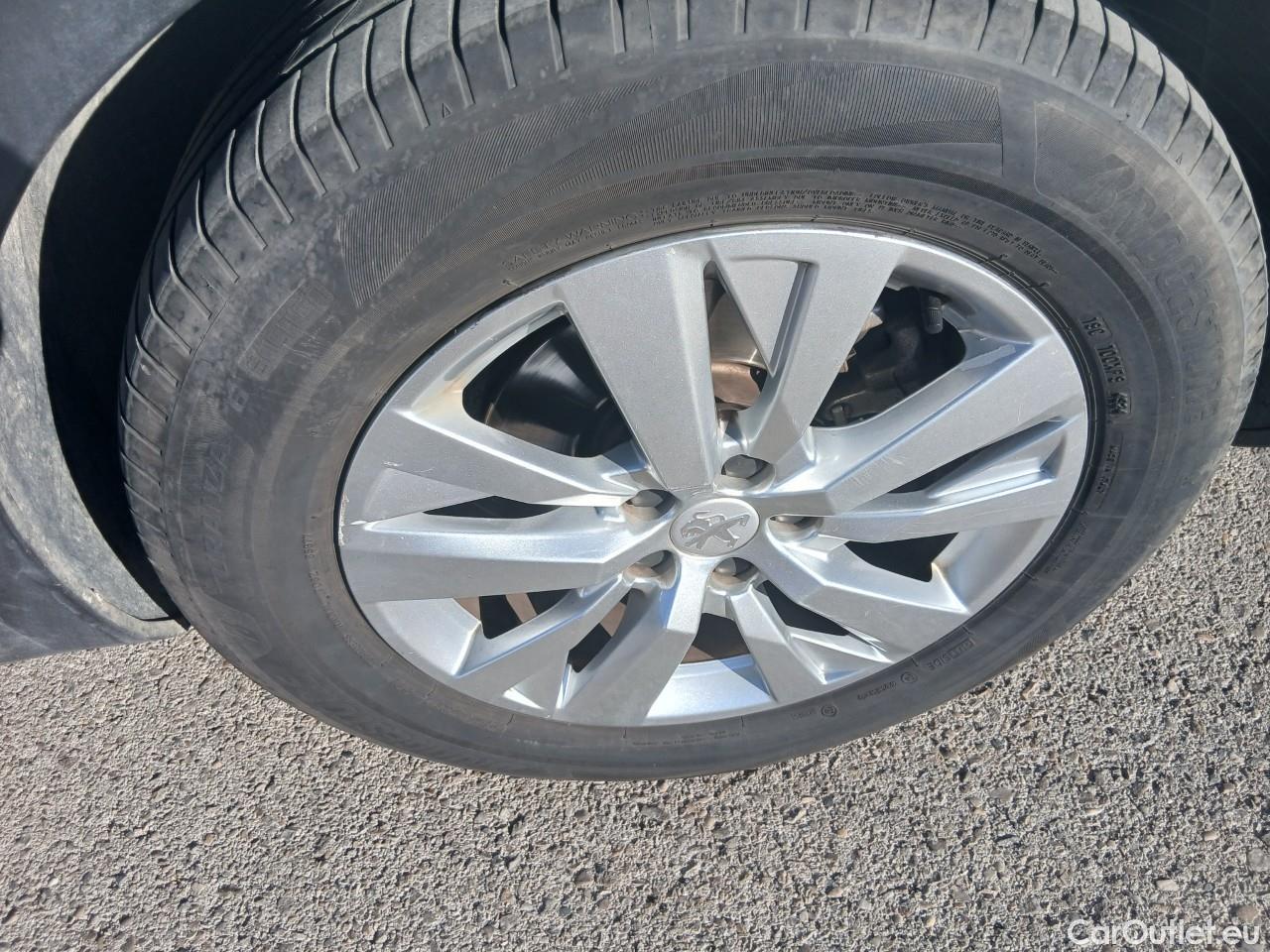  Peugeot  3008  Style 1.5 130CV MT6 #27
