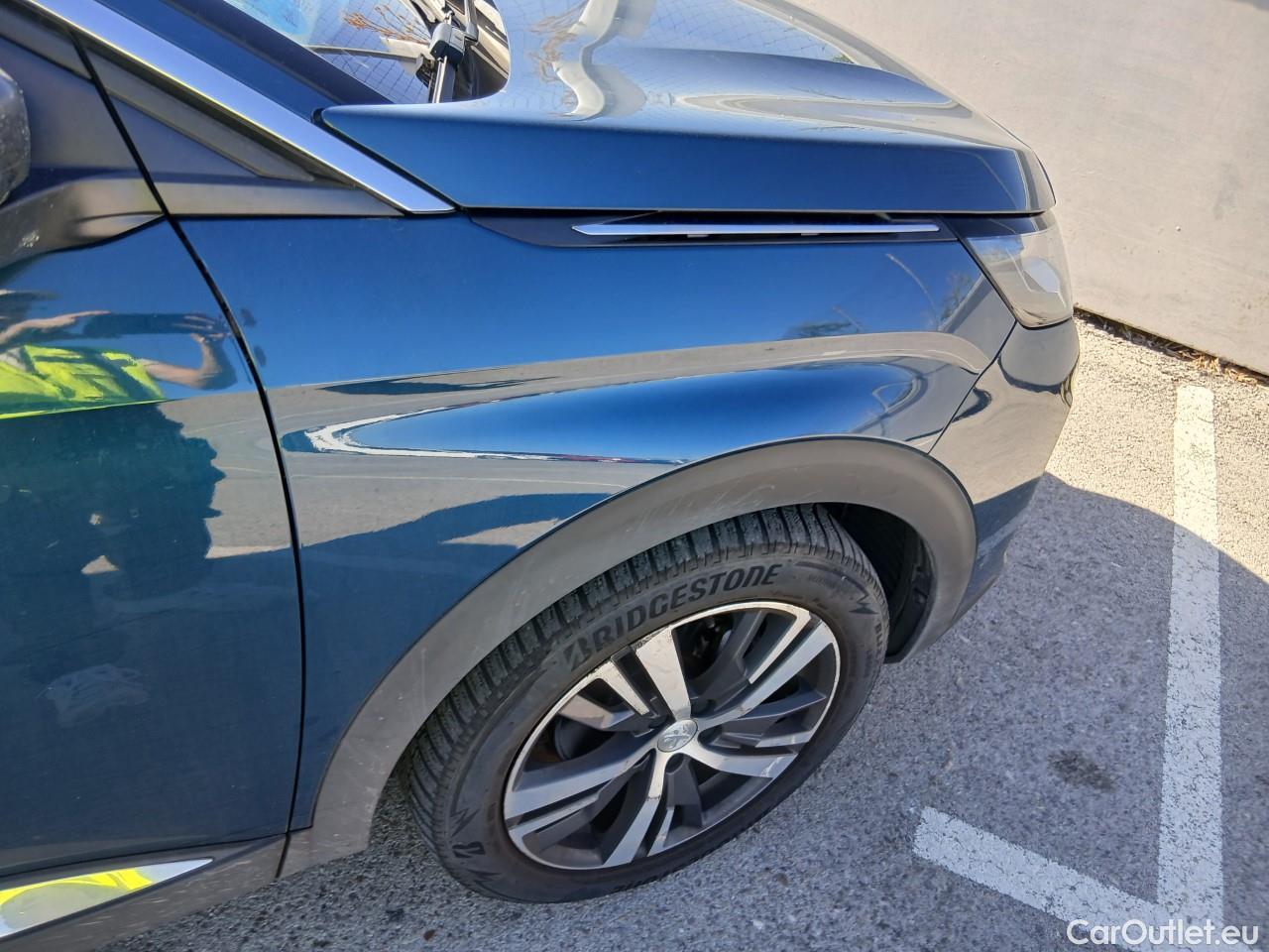  Peugeot  3008  Allure 1.5 HDi 130CV AT8 E6d #47