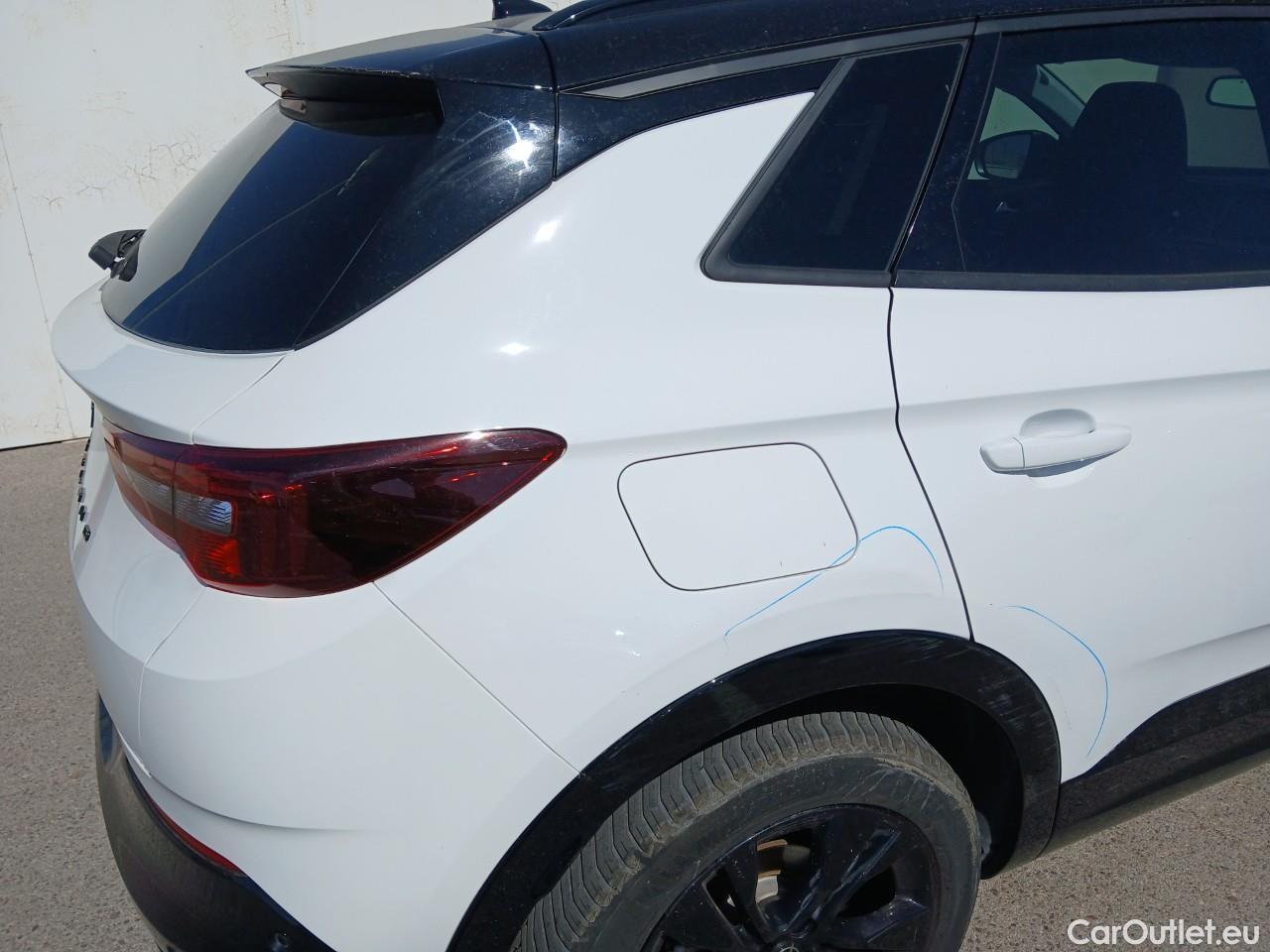  Opel   Grandland X Grandland X GS Line 1.5 130CV AT8 E6d #34