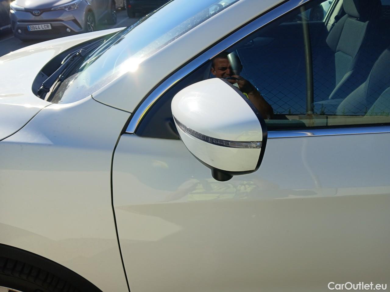  Nissan  Qashqai NISSAN  / 2017 / 5P / todoterreno dCi 150CV (110kW) N-CONNECTA (AC) #26