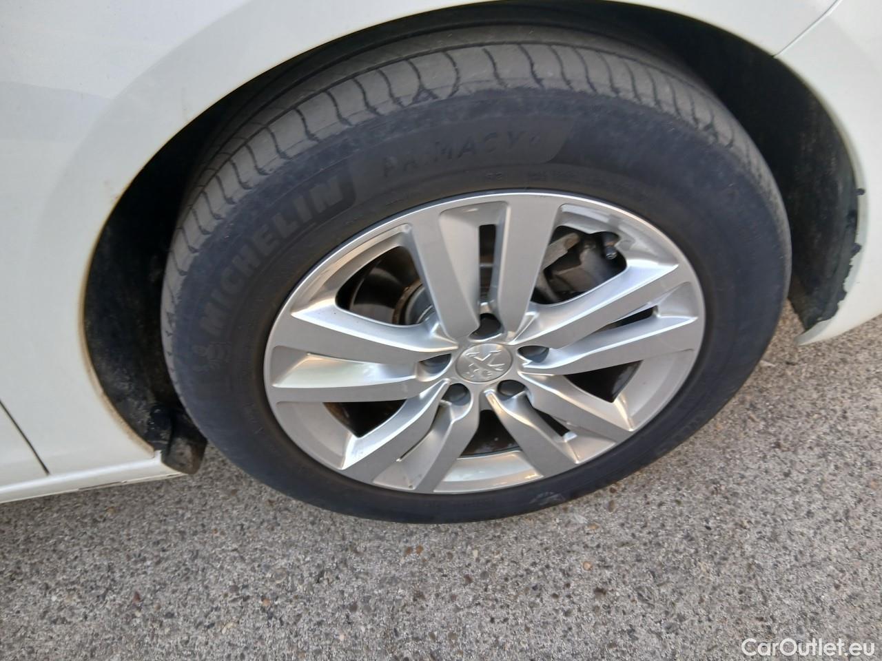  Peugeot  308  Active Pack 1.5 HDi 130CV MT6 E6d #37