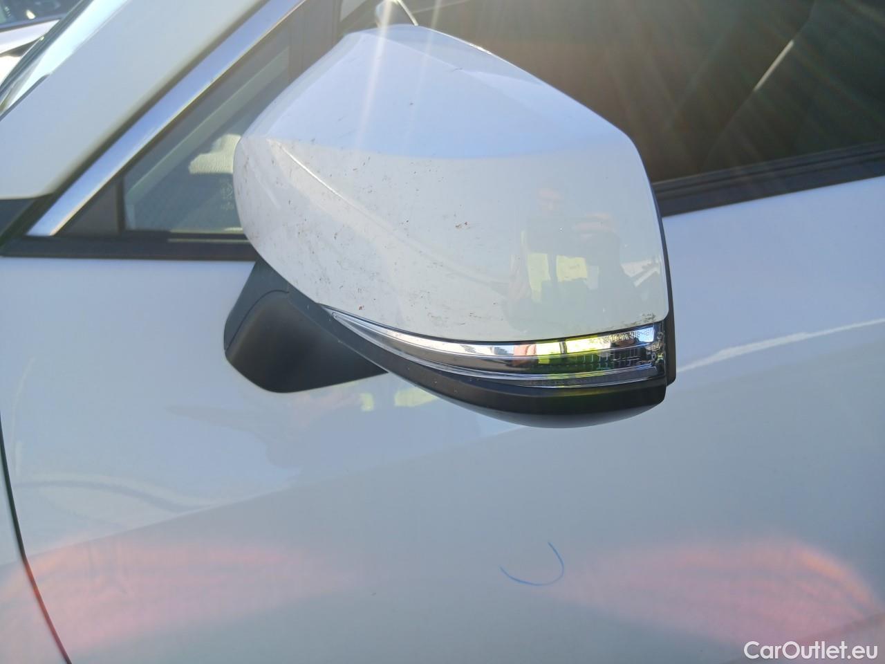  Toyota  RAV4 TOYOTA  / 2018 / 5P / todoterreno 2.5l 220H Advance #17