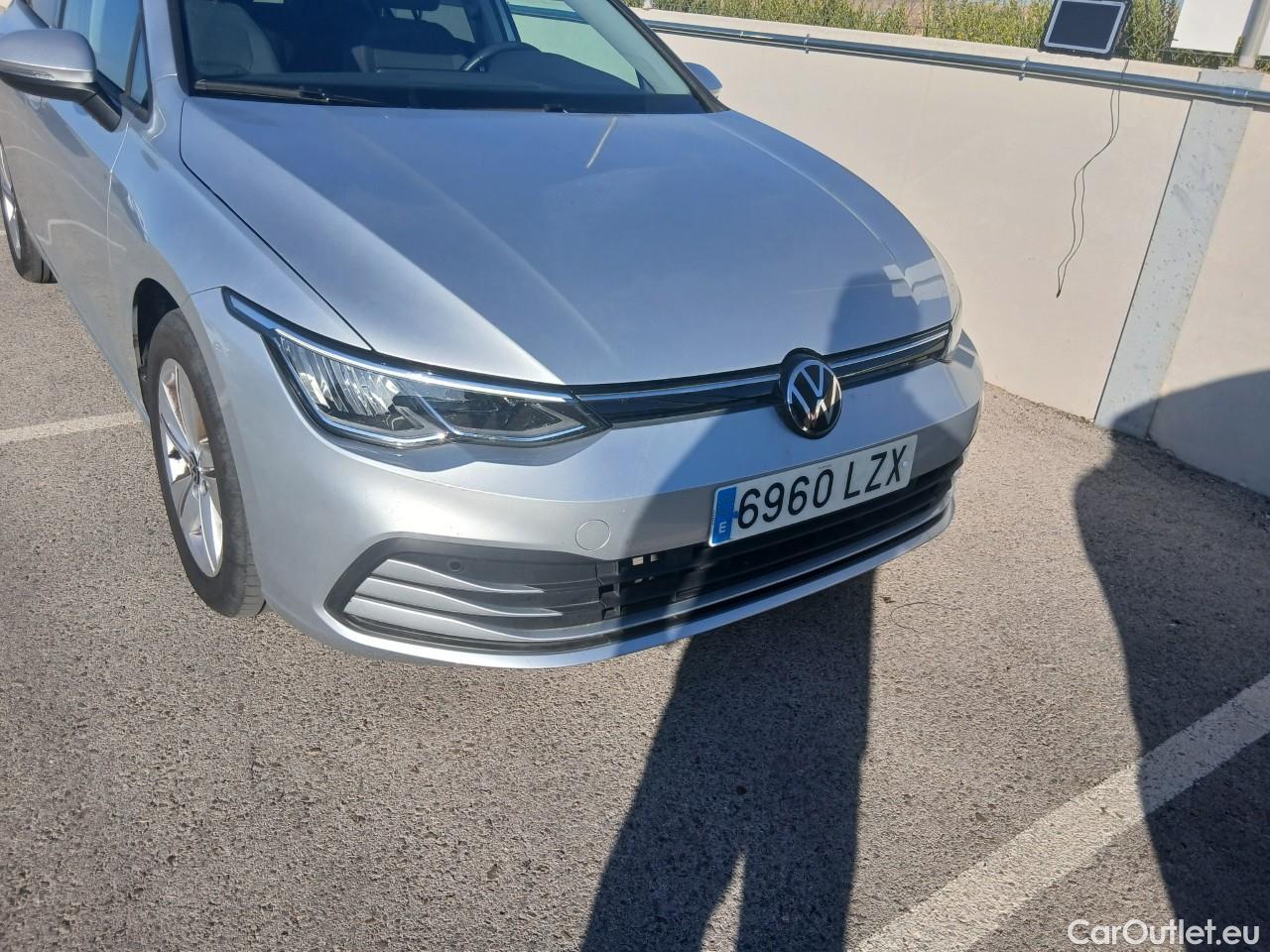  Volkswagen  Golf  VIII Berlina Life 1.0 TSI 110CV MT6 E6d #3