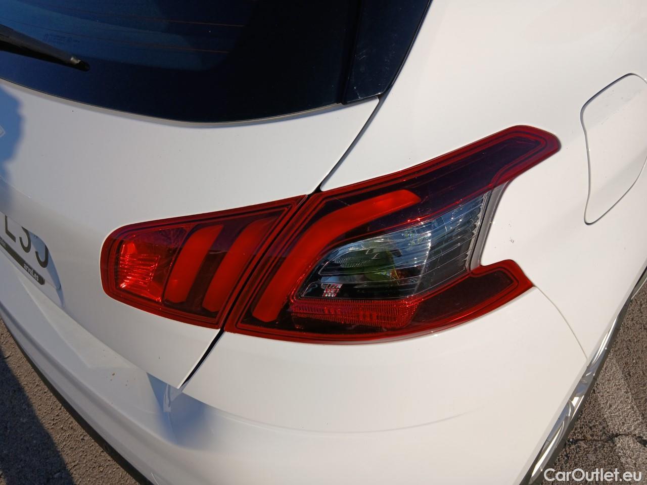  Peugeot  308  Active Pack 1.5 HDi 130CV MT6 E6d #24