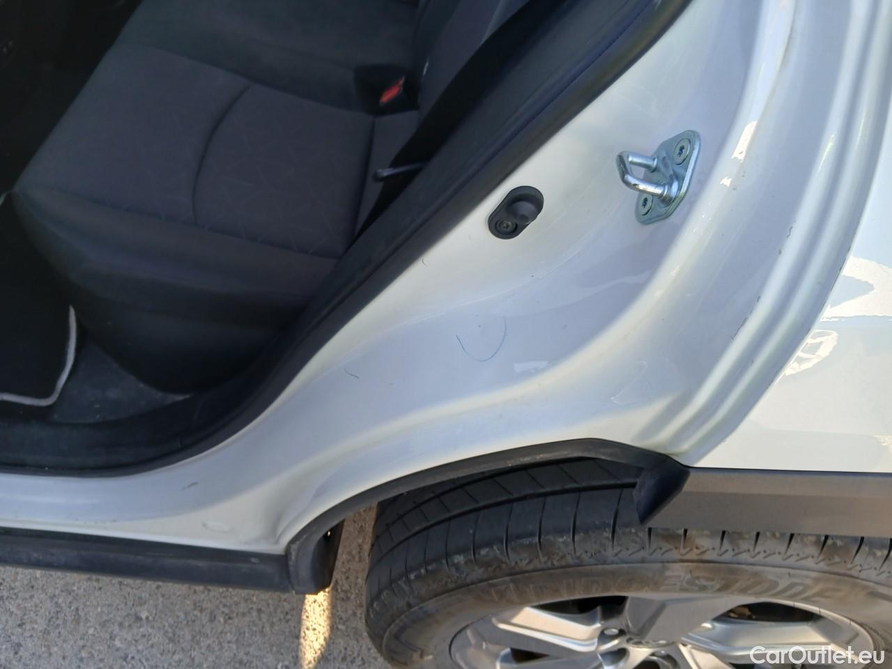  Toyota  RAV4 TOYOTA  / 2018 / 5P / todoterreno 2.5l 220H Advance #22