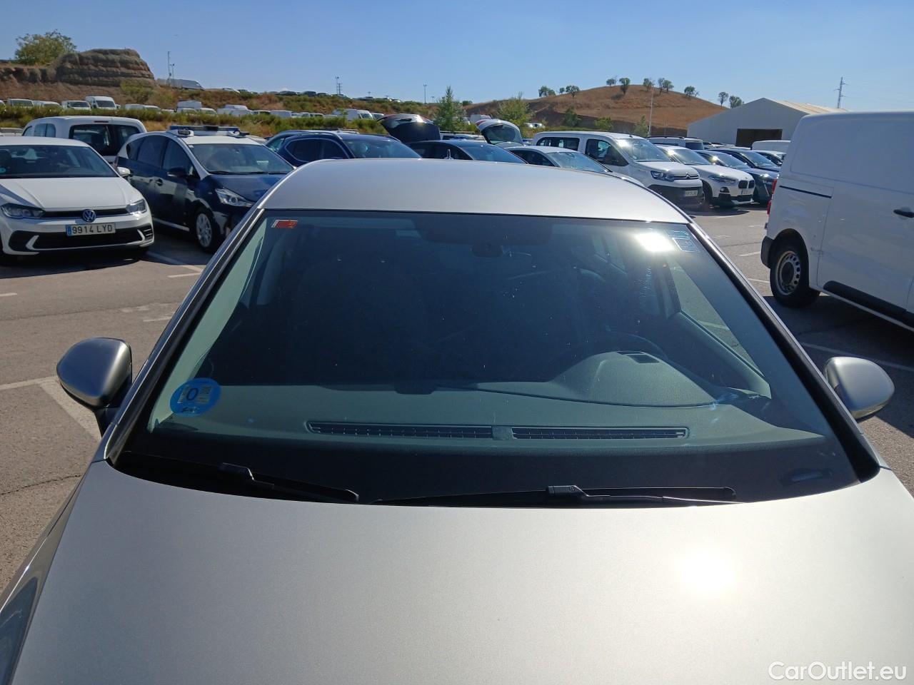  Volkswagen  Golf  VII Berlina e-35kWh #4