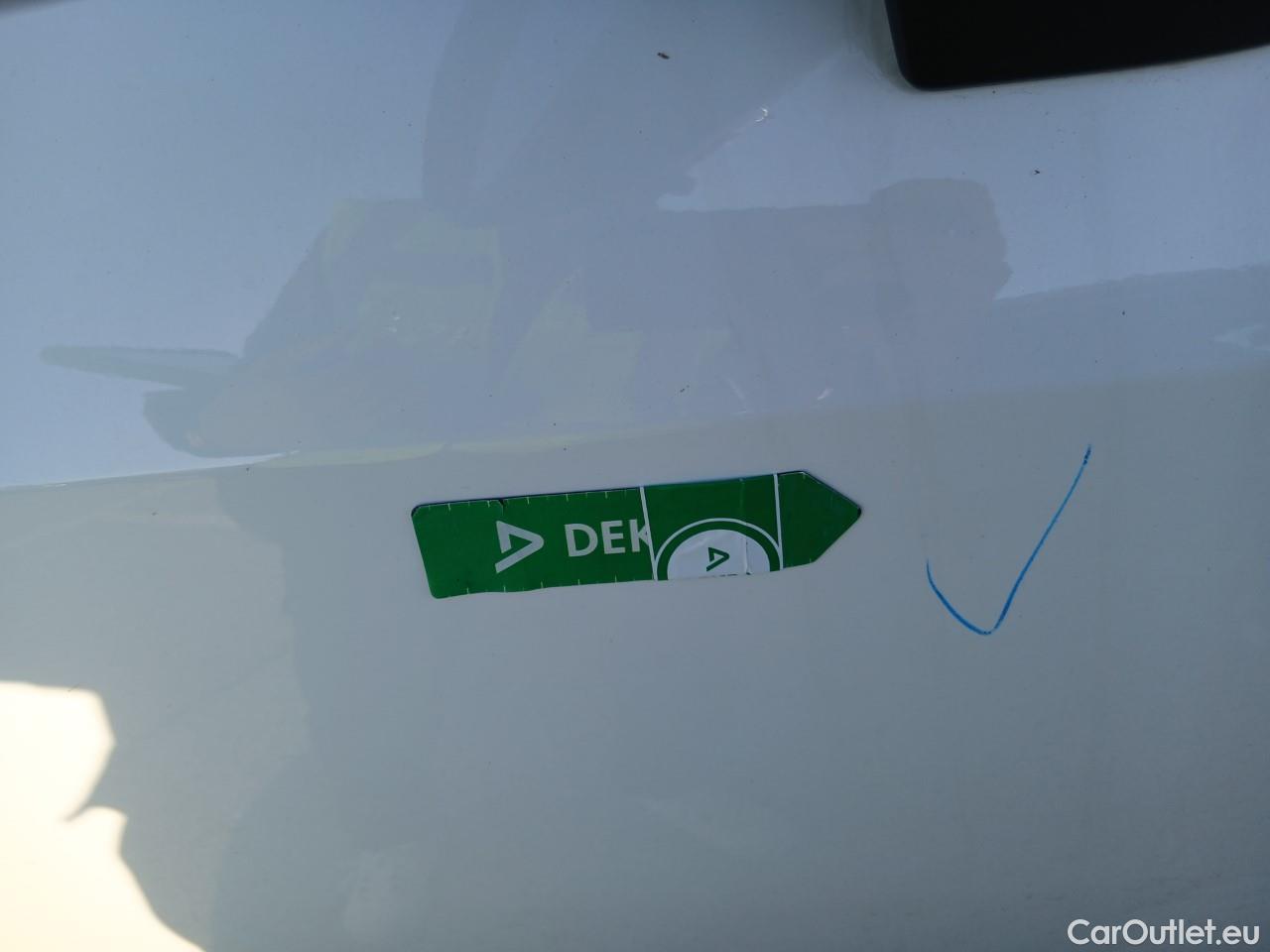  Toyota  RAV4 TOYOTA  / 2018 / 5P / todoterreno 2.5l 220H Advance #44