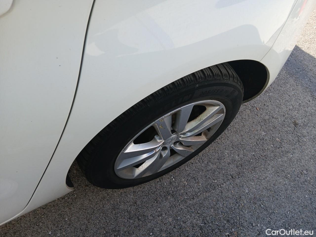  Peugeot  308  Active 1.6 HDi 100CV MT5 E6 #7