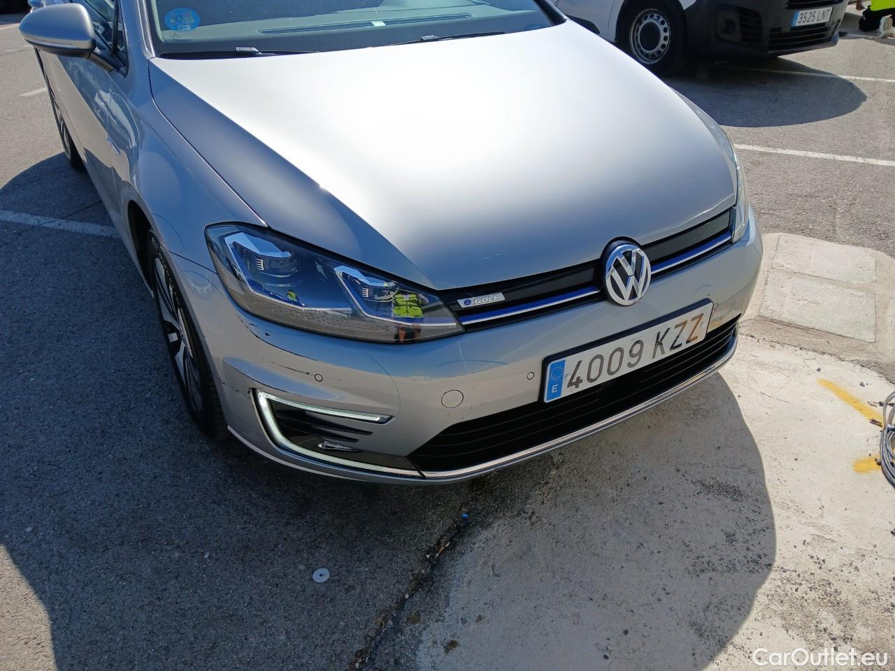  Volkswagen  Golf  VII Berlina e-35kWh #1