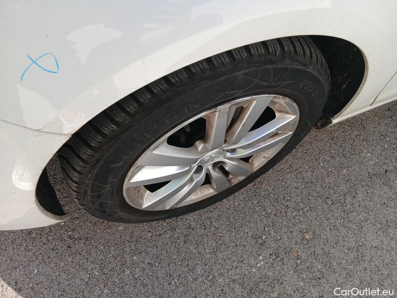  Peugeot  308  Active 1.6 HDi 100CV MT5 E6 #4