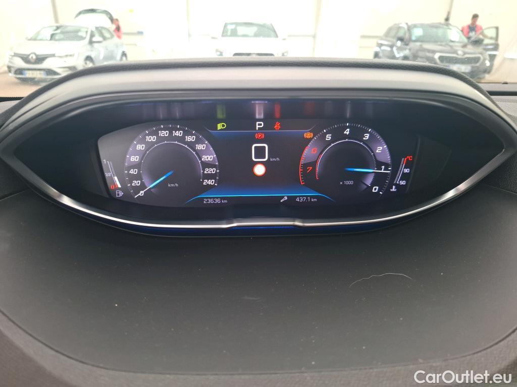 Peugeot  5008 PEUGEOT  / 2020 / 5P / SUV PureTech 130 S&S EAT8 Allure Pack #24