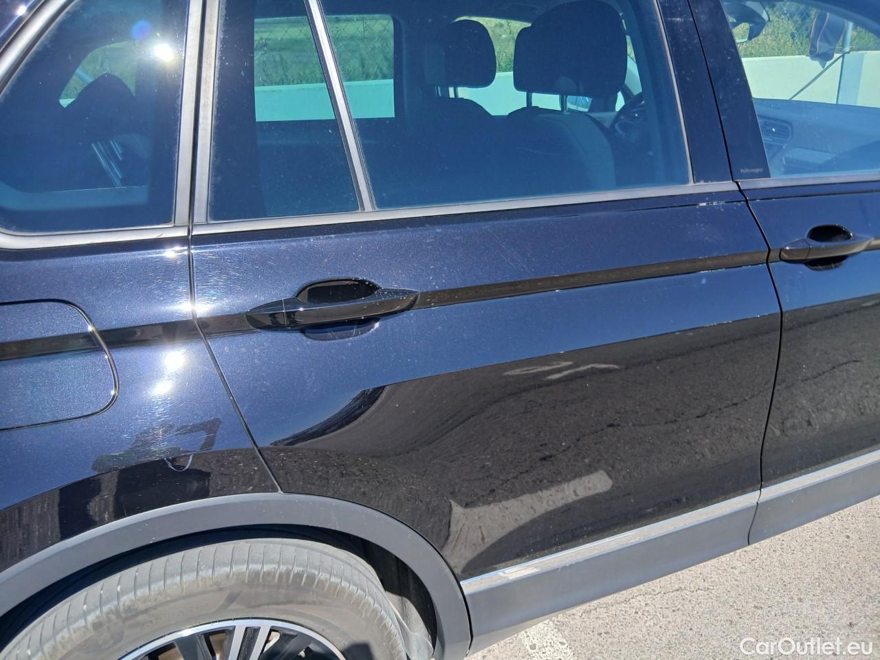  Volkswagen  Tiguan  Life 2.0 TDI 150CV AT7 E6d #40