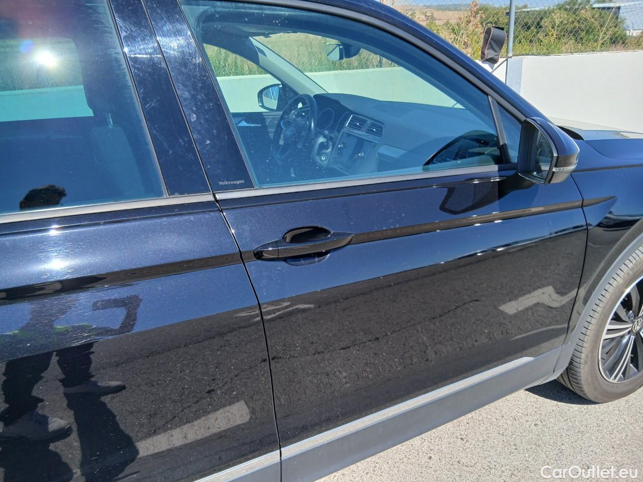  Volkswagen  Tiguan  Life 2.0 TDI 150CV AT7 E6d #41