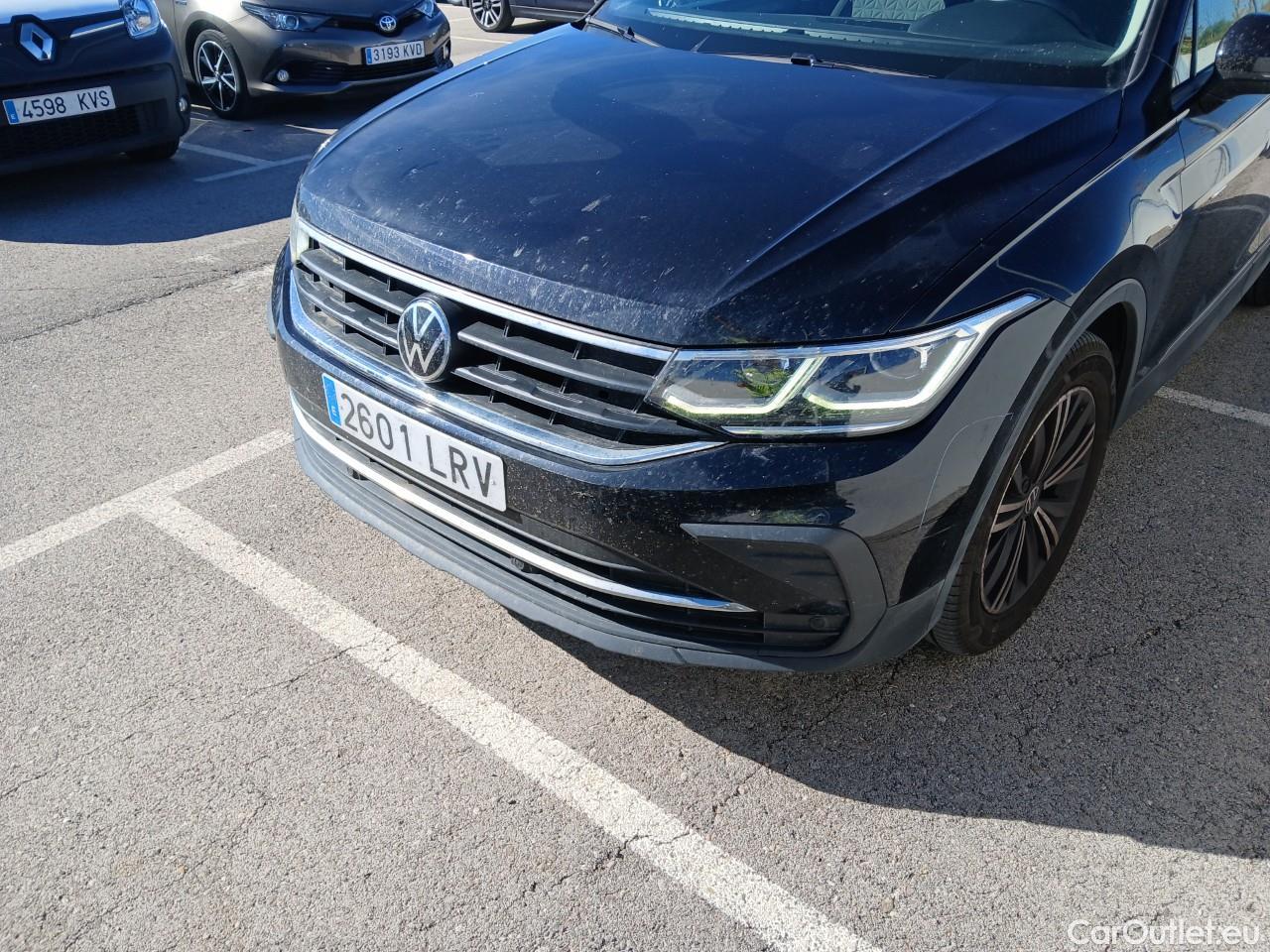  Volkswagen  Tiguan  Life 2.0 TDI 150CV AT7 E6d #5