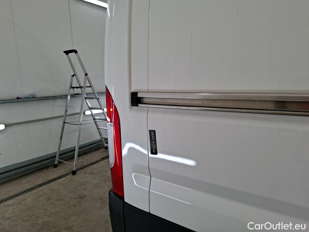  Peugeot  Boxer PEUGEOT  VU 4p Fourgon 2.0 BLUEHDI 110 PREMIUM 330 L1H2 #27
