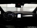  Volvo  XC 40 VOLVO XC40 / 2017 / 5P / SUV T2 GEARTRONIC MOMENTUM PRO #3