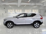  Volvo  XC 40 VOLVO XC40 / 2017 / 5P / SUV T2 GEARTRONIC MOMENTUM PRO #8