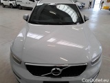  Volvo  XC 40 VOLVO XC40 / 2017 / 5P / SUV T2 GEARTRONIC MOMENTUM PRO #28