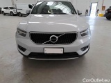  Volvo  XC 40 VOLVO XC40 / 2017 / 5P / SUV T2 GEARTRONIC MOMENTUM PRO #34