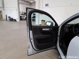  Volvo  XC 40 VOLVO XC40 / 2017 / 5P / SUV T2 GEARTRONIC MOMENTUM PRO #73
