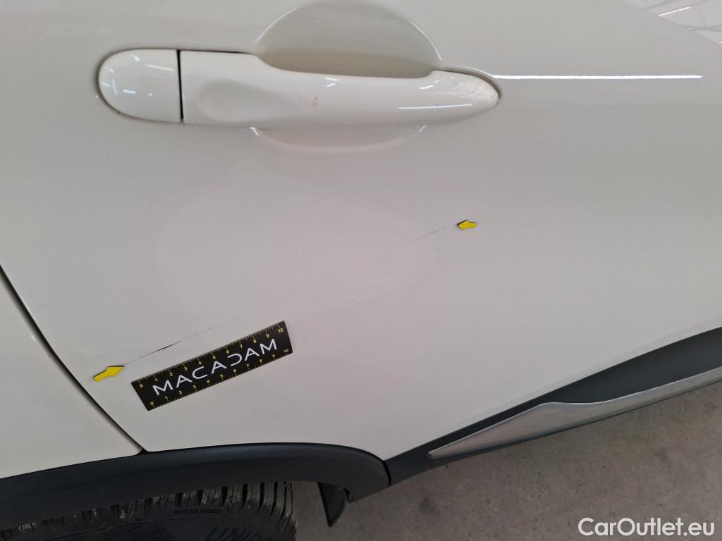  Renault  Captur RENAULT  5p Crossover Business dCi 90 - 18 #96