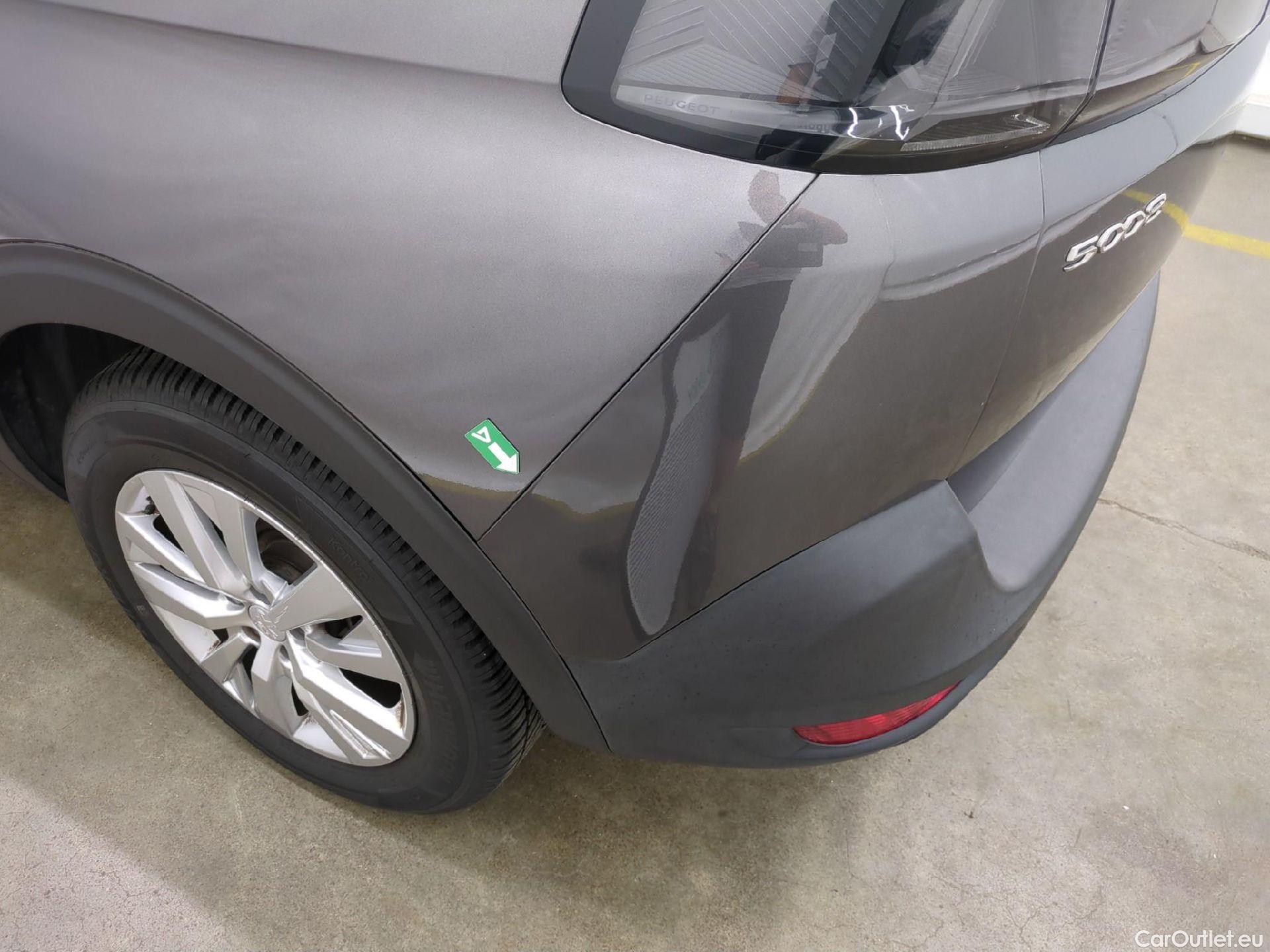  Peugeot  5008  Active Pack 1.5 HDi 130CV BVA8 7 Sieges E6d #35