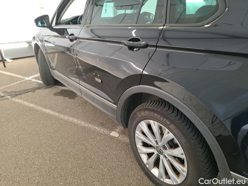  Volkswagen  Tiguan VOLKSWAGEN  / 2020 / 5P / SUV 1.4 eHybrid 245 DSG6 Life Business #5