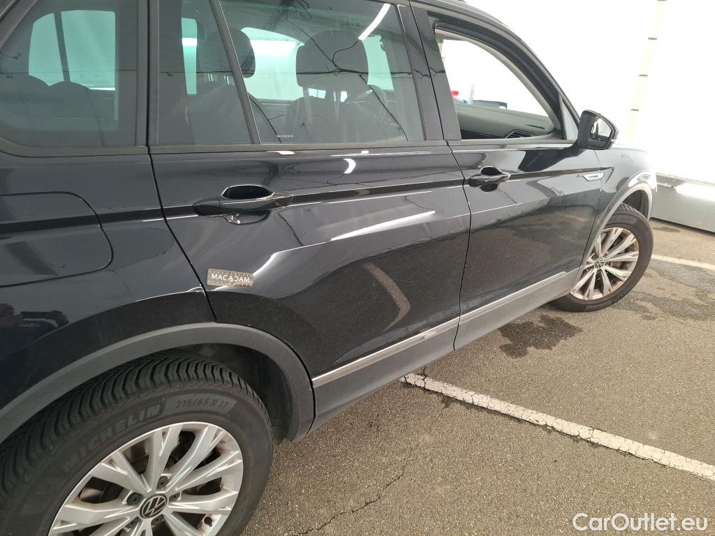  Volkswagen  Tiguan VOLKSWAGEN  / 2020 / 5P / SUV 1.4 eHybrid 245 DSG6 Life Business #17