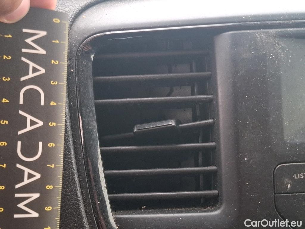  Citroen  Jumpy  Fourgon Club XS 1.5 BlueHDi 100CV BVM6 E6dT #46