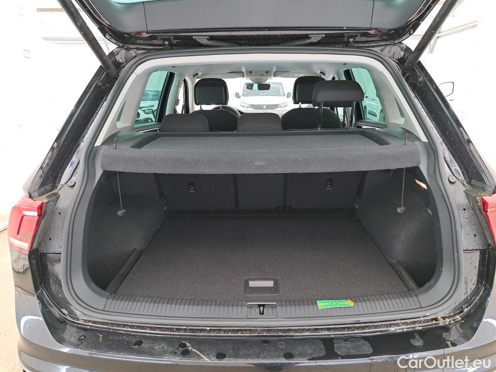  Volkswagen  Tiguan VOLKSWAGEN  / 2020 / 5P / SUV 1.5 TSI 130 BMV6 Life Busines #6