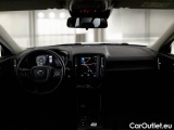  Volvo  XC 40 VOLVO XC40 / 2017 / 5P / SUV T2 AUTOMATICO MOMENTUM CORE #3