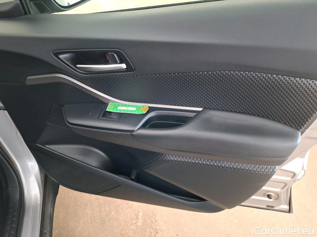  Toyota  C-HR TOYOTA  / 2016 / 5P / SUV 2.0 Hybride 184 Dynamic Business Beyond #9
