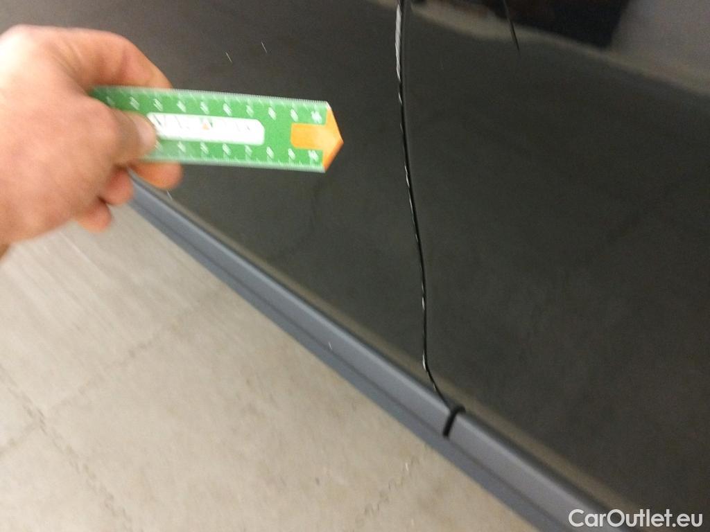  Bmw  X1 BMW  / 2019 / 5P / todoterreno sDrive16d #4