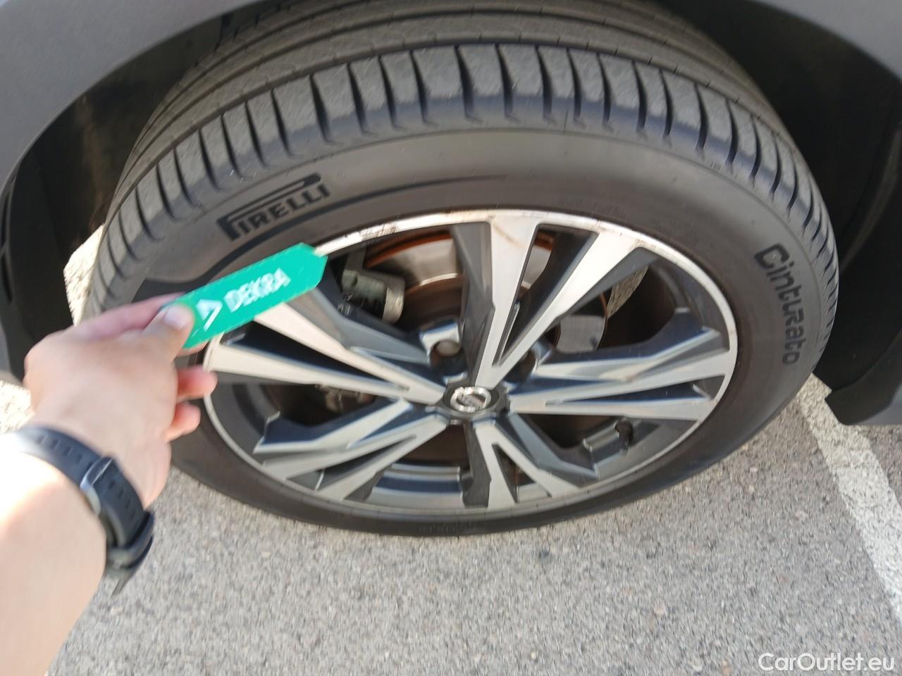  Nissan  Qashqai NISSAN  / 2017 / 5P / todoterreno dCi 150CV (110kW) N-CONNECTA (AC) #6