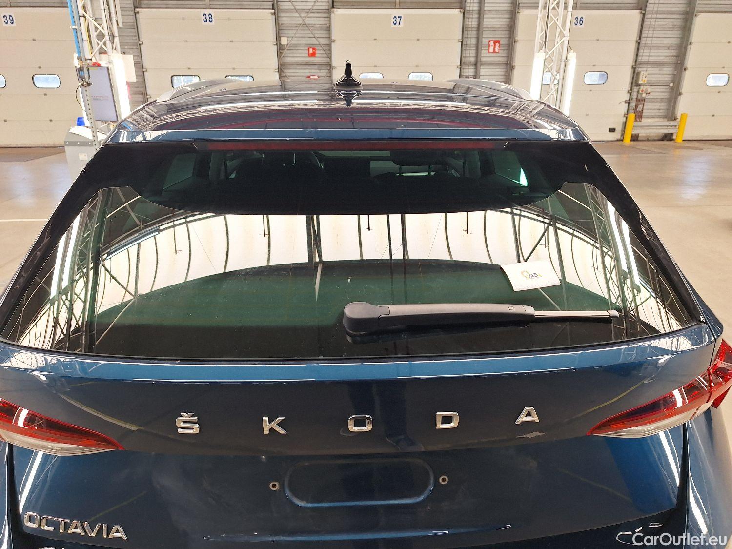  Skoda  Octavia Skoda,  Combi '20, Skoda  Combi 2.0 CRTDI 110kW DSG7 Style 5d #26