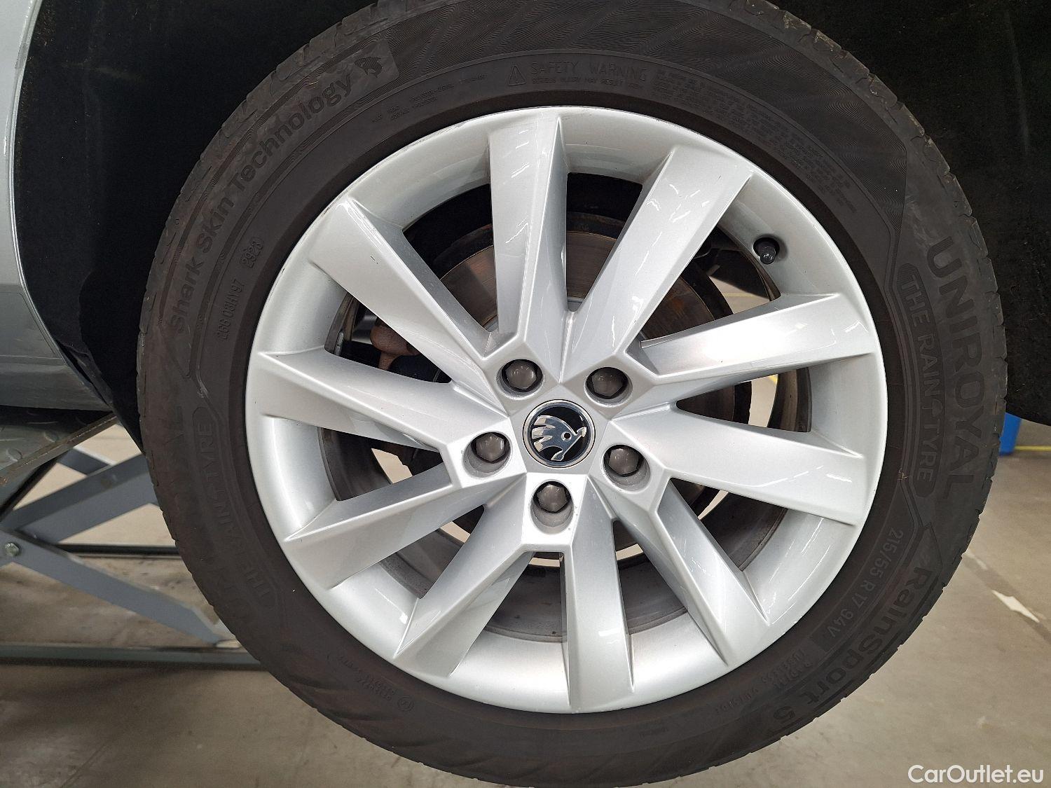  Skoda  Superb Skoda,  Combi FL'19, Skoda  Combi 2.0 CRTDI 90kW DSG7 Clever 5d #4