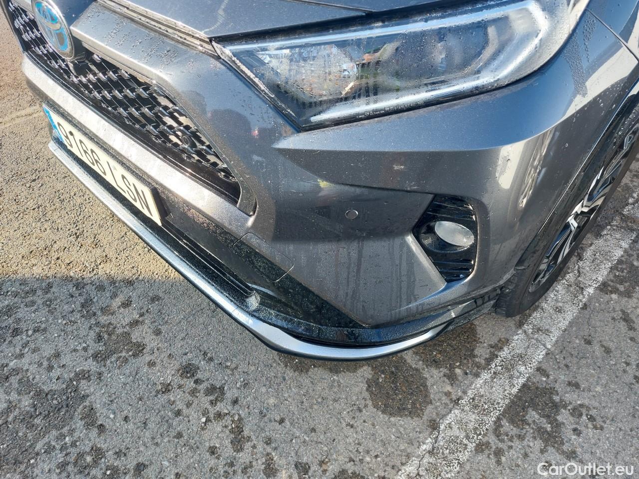  Toyota  RAV4 TOYOTA  / 2018 / 5P / todoterreno 2.5l PLUG-IN 300PH (e-CVT) Style Plus #2