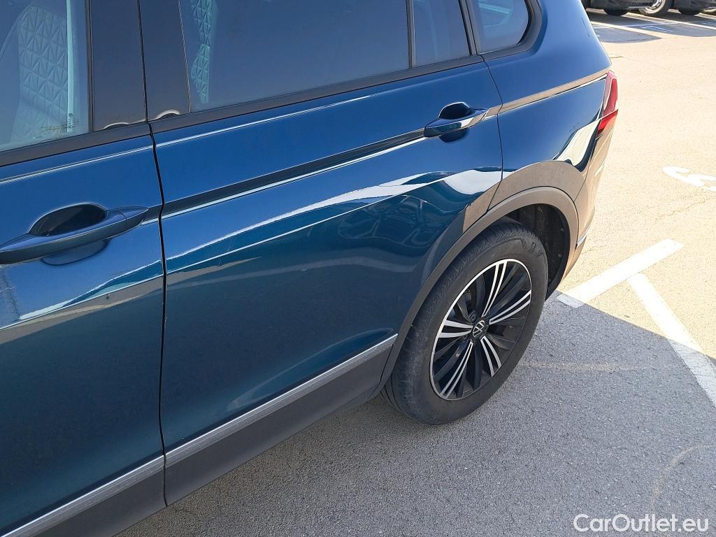  Volkswagen  Tiguan  Life 2.0 TDI 150CV AT7 E6d #3