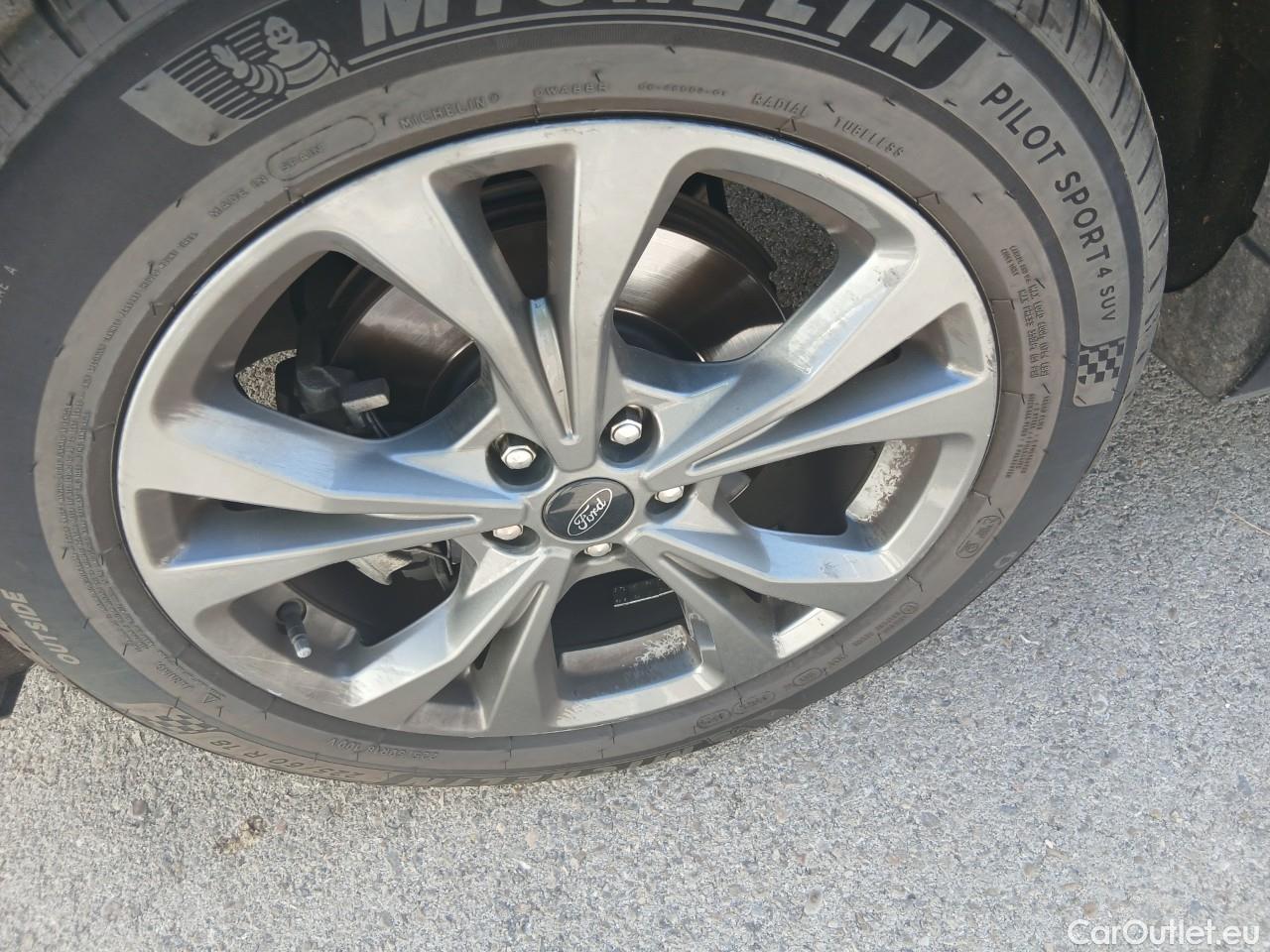  Ford  Kuga  Hybrid ST-Line 2.5 190CV ATV E6d #13