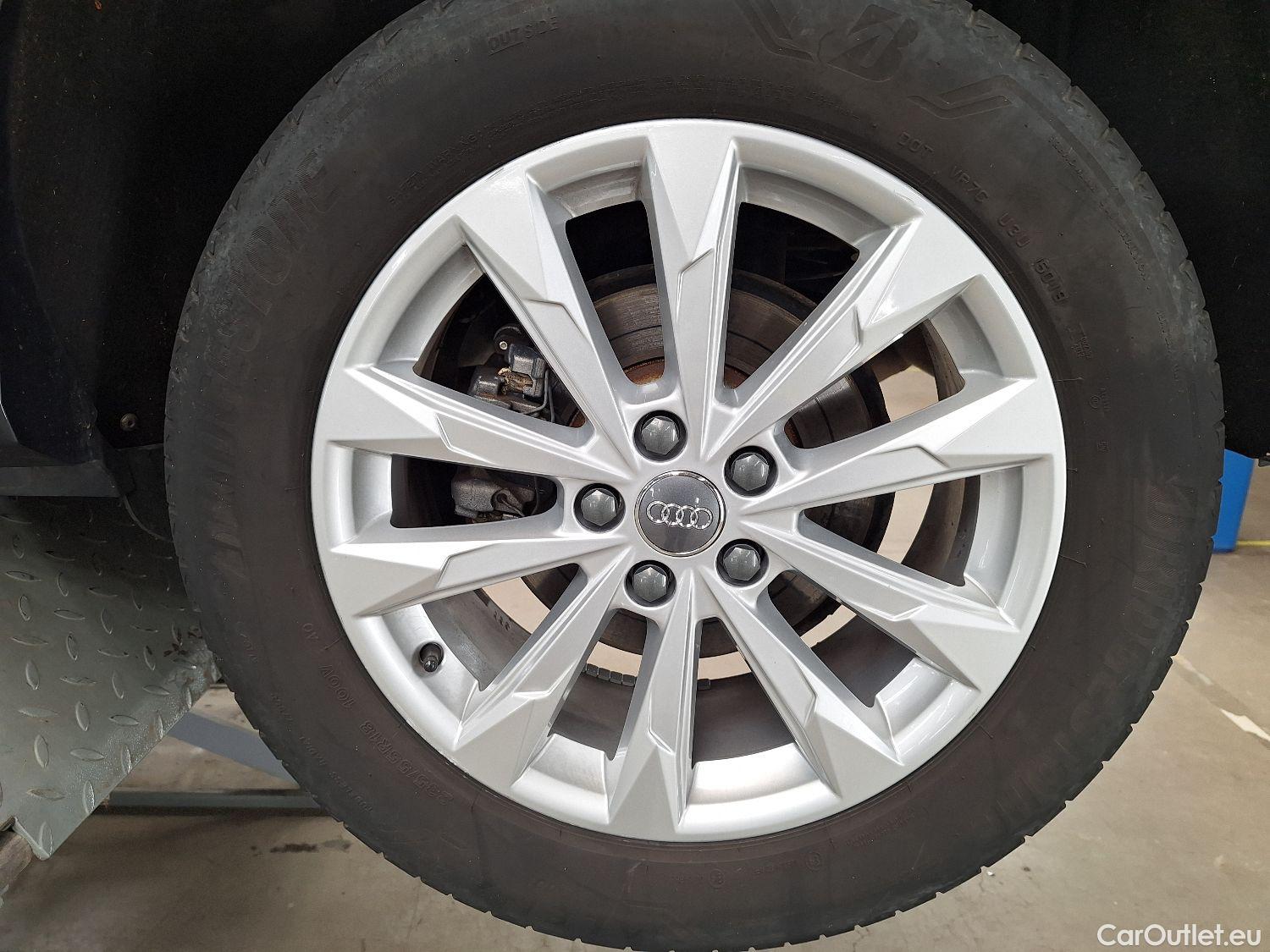  Audi  Q3 Audi,  SB '19, Audi  Sportback 35 TDI S tronic 5d #3