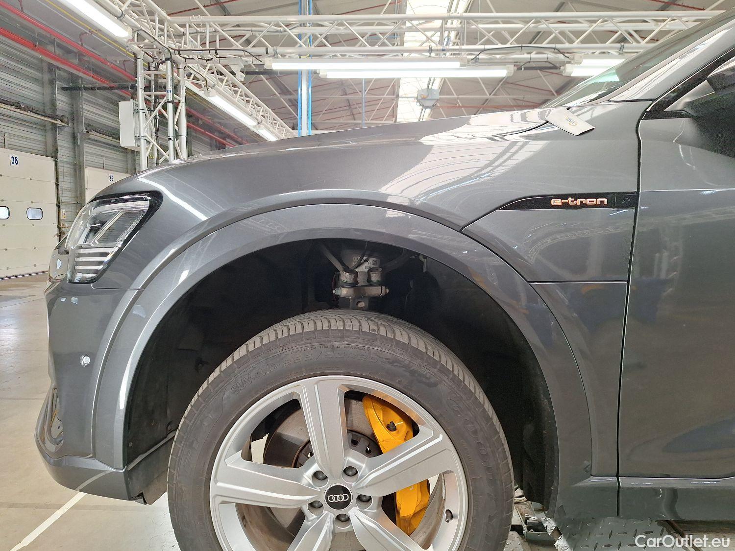  Audi  E-TRON Audi,  SB '19 BEV, Audi  Sportback 55 Quattro S-Line 5d #31