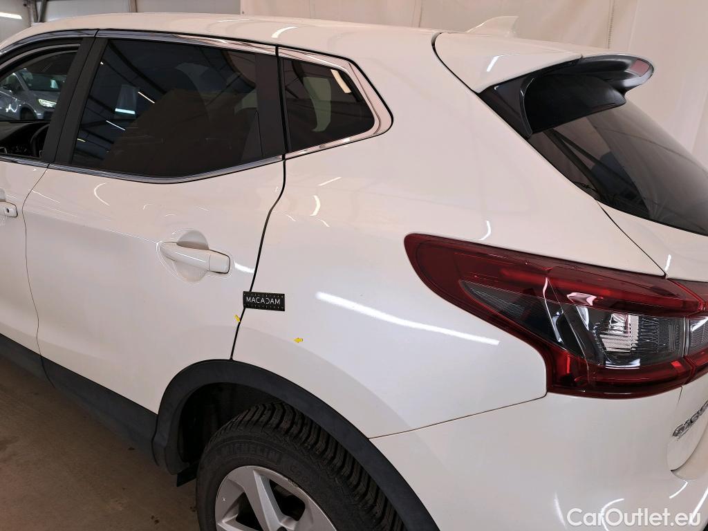  Nissan  Qashqai NISSAN  / 2017 / 5P / Crossover 1.5 DCI 115 Business Edition #1