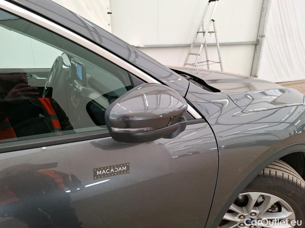  Ford  Kuga FORD  / 2019 / 5P / SUV 2.5 190 hybrid Flexifuel Pshift Titanium #29
