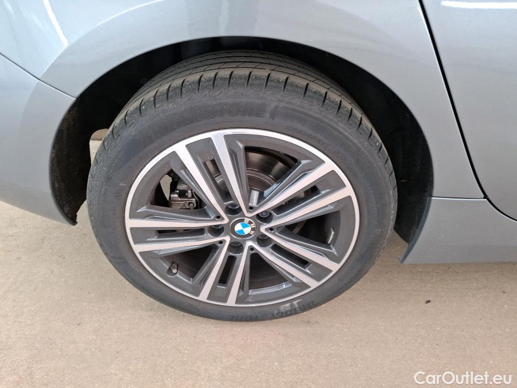  Bmw  Serie 1 BMW Série 1 / 2019 / 5P / Berline 116i DKG7 Business Design #9