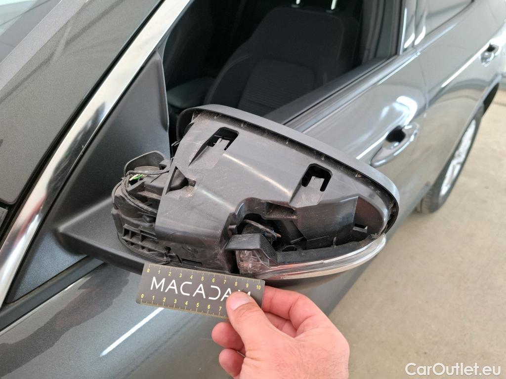  Ford  Kuga FORD  / 2019 / 5P / SUV 2.5 190 hybrid Flexifuel Pshift Titanium #21