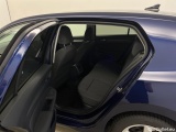  Volkswagen  Golf  2.0 TDI SCR Life   Manual Diesel  48 #9
