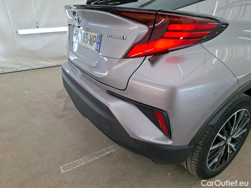  Toyota  C-HR TOYOTA  / 2016 / 5P / SUV 1.8 HYBRIDE 122 DISTINCTIVE #4