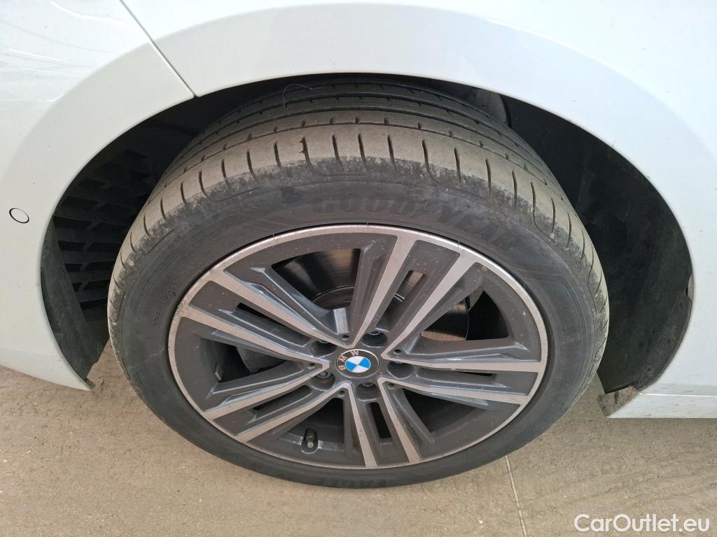  Bmw  Serie 1 BMW Série 1 / 2019 / 5P / Berline 116i DKG7 Business Design #8