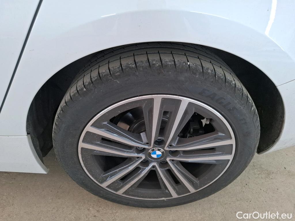  Bmw  Serie 1 BMW Série 1 / 2019 / 5P / Berline 116i DKG7 Business Design #46