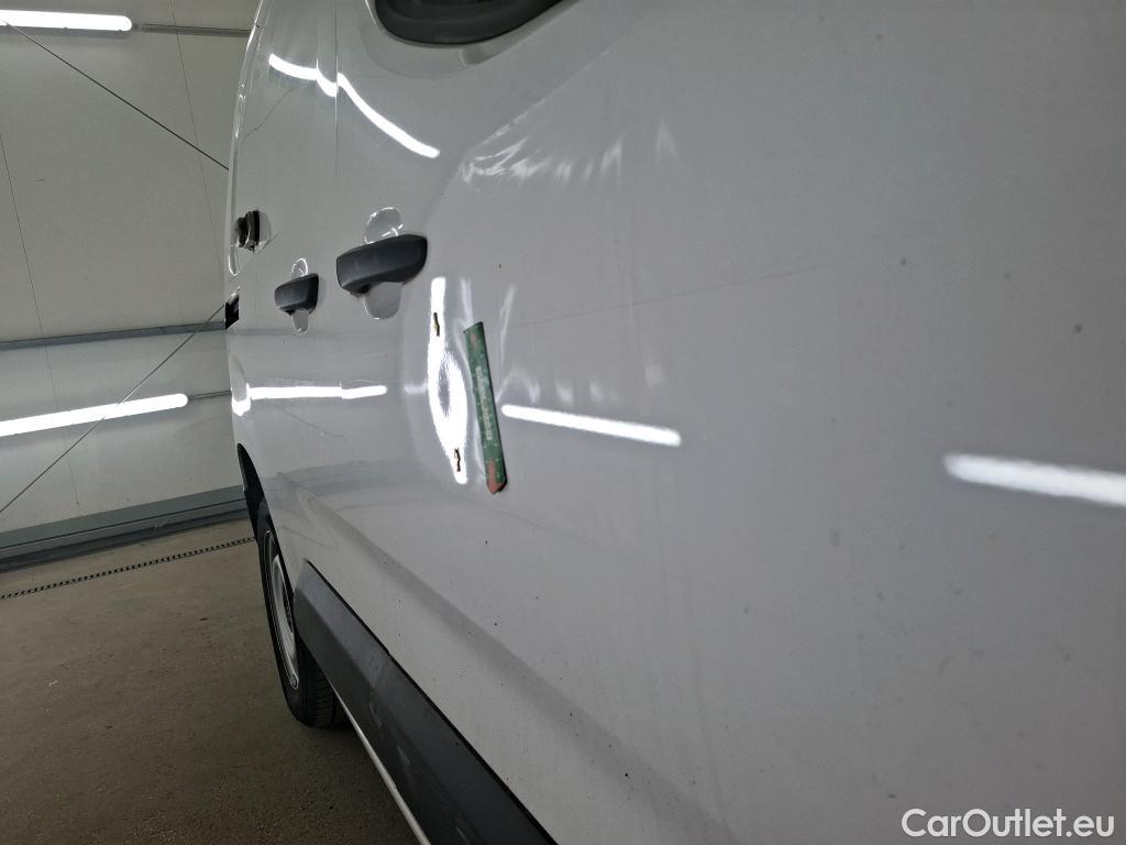  Citroen  Berlingo  Fourgon Club M 650 1.5 BlueHDi 100CV BVM6 E6d #24